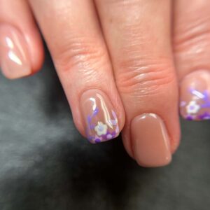 nails_floral_detail